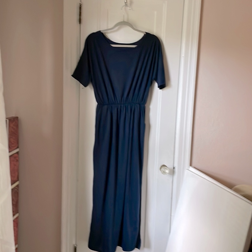 Navy maxi dress Size L. Gathered high waist. Pockets. Skirt split up sides.